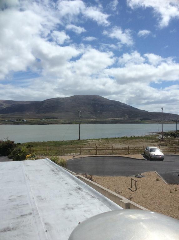 Achill Sound Hotel - Ostan Ghob A'Choire Ngoại thất bức ảnh