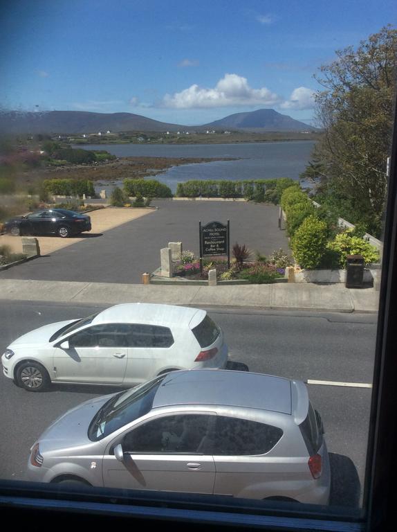 Achill Sound Hotel - Ostan Ghob A'Choire Ngoại thất bức ảnh