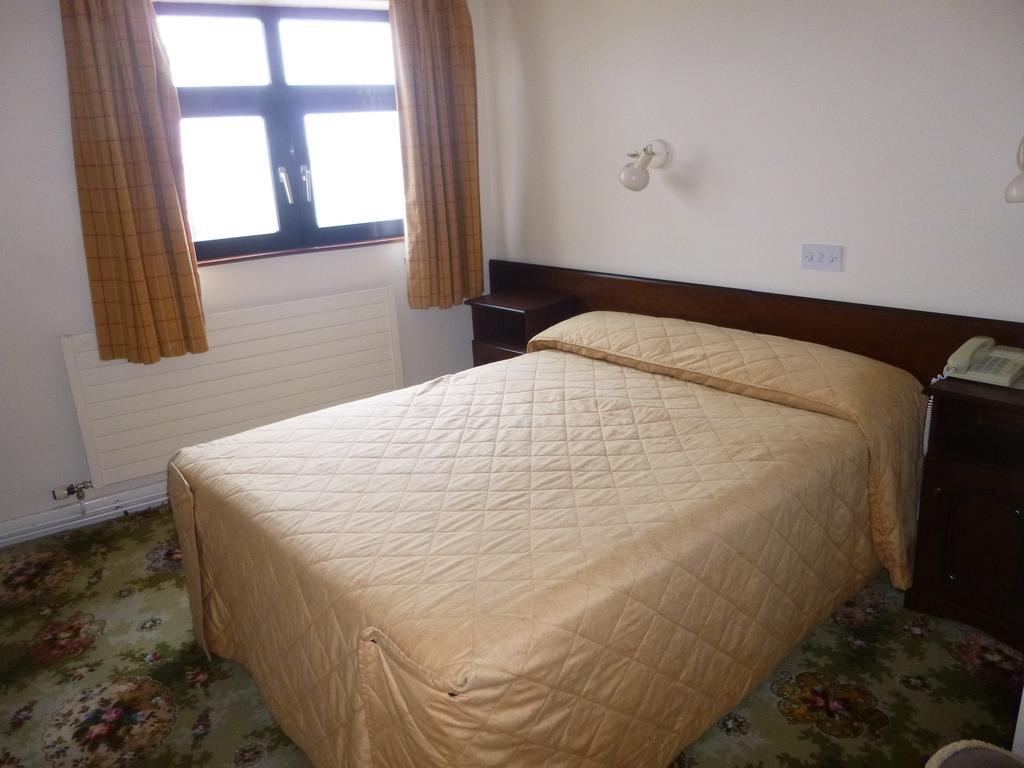 Achill Sound Hotel - Ostan Ghob A'Choire Ngoại thất bức ảnh